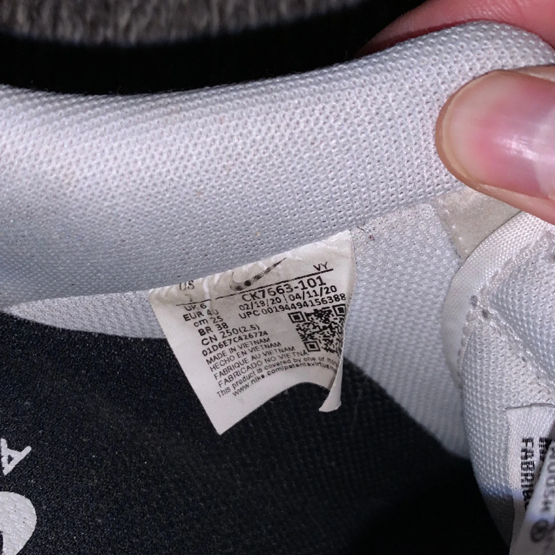 Nike Air Force 1,07 Brick. Vit/ Svart. - 91