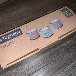 Koppar - Aldrig använda, köpa på cervera för ett tag sedan. Finns 6 st sammanlagt. 450kr för alla 6 koppar. 