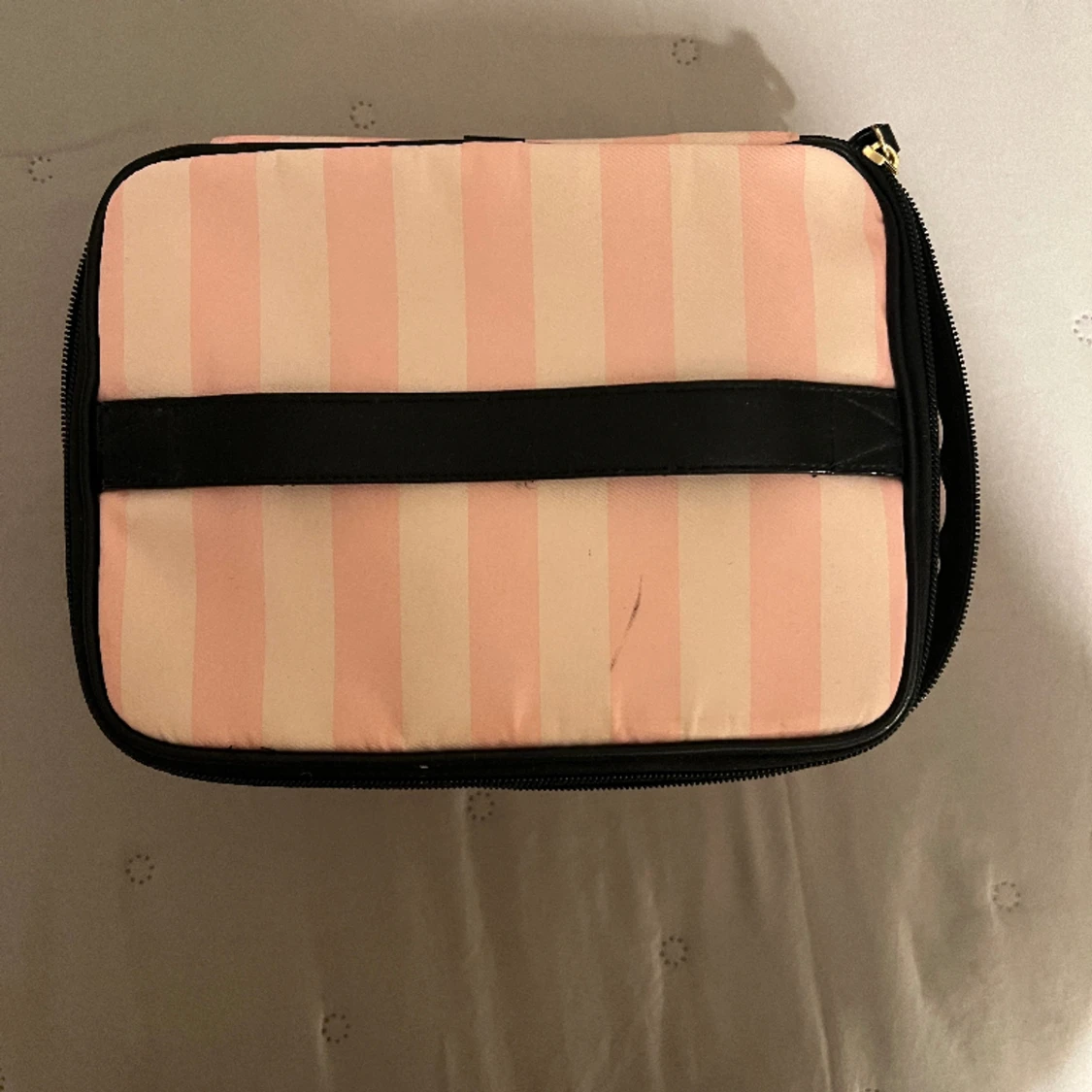 Victoria Secret neccesär