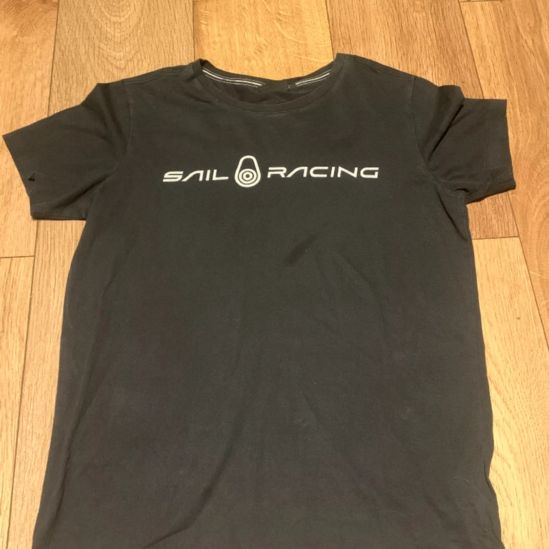 3 märkes t-shirt, Sail racing 2st, vit och svart, peakperformance t-Shirt svart