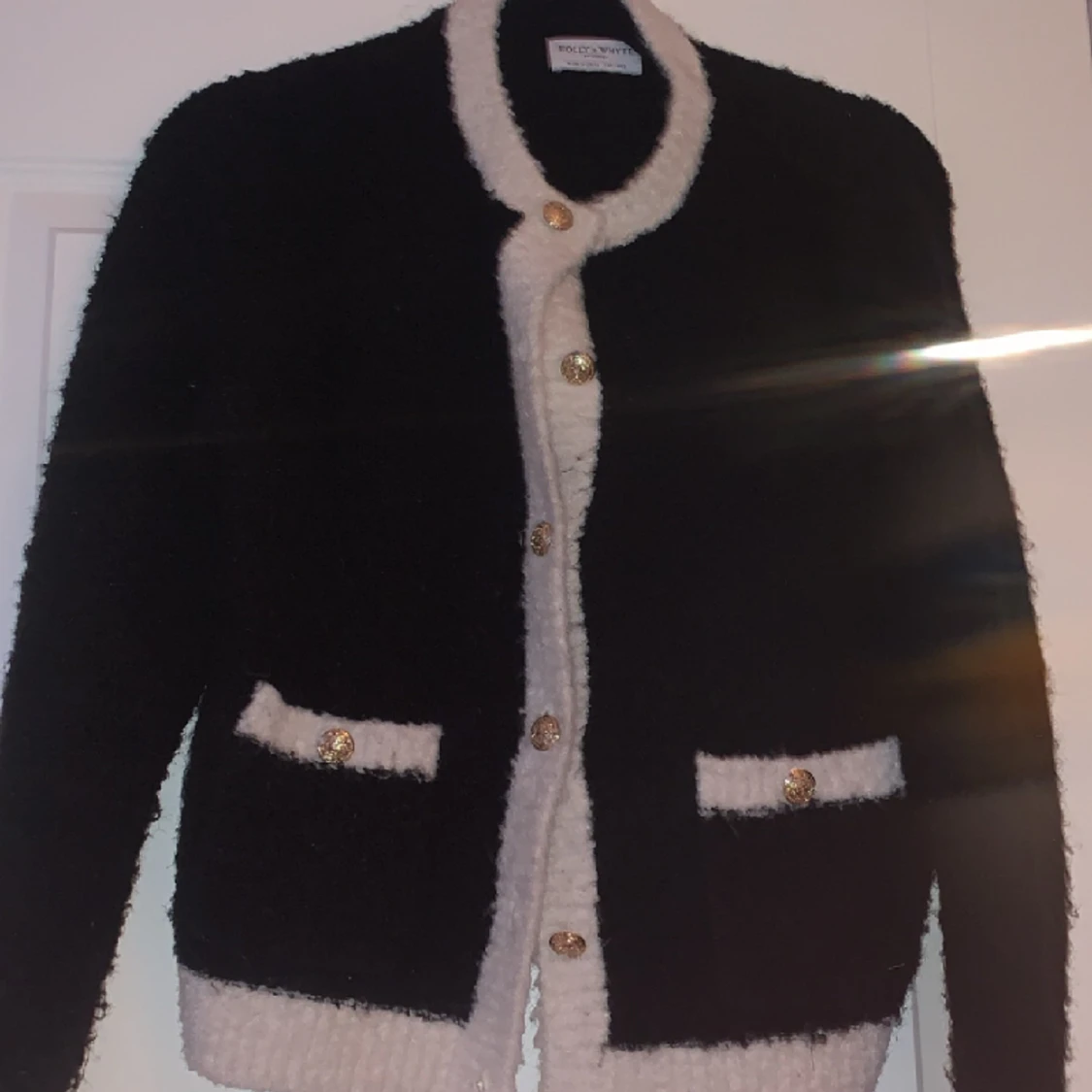 Kofta med guld knappar  - 90