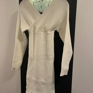 Klänning  - Helt ny Storlek M-L