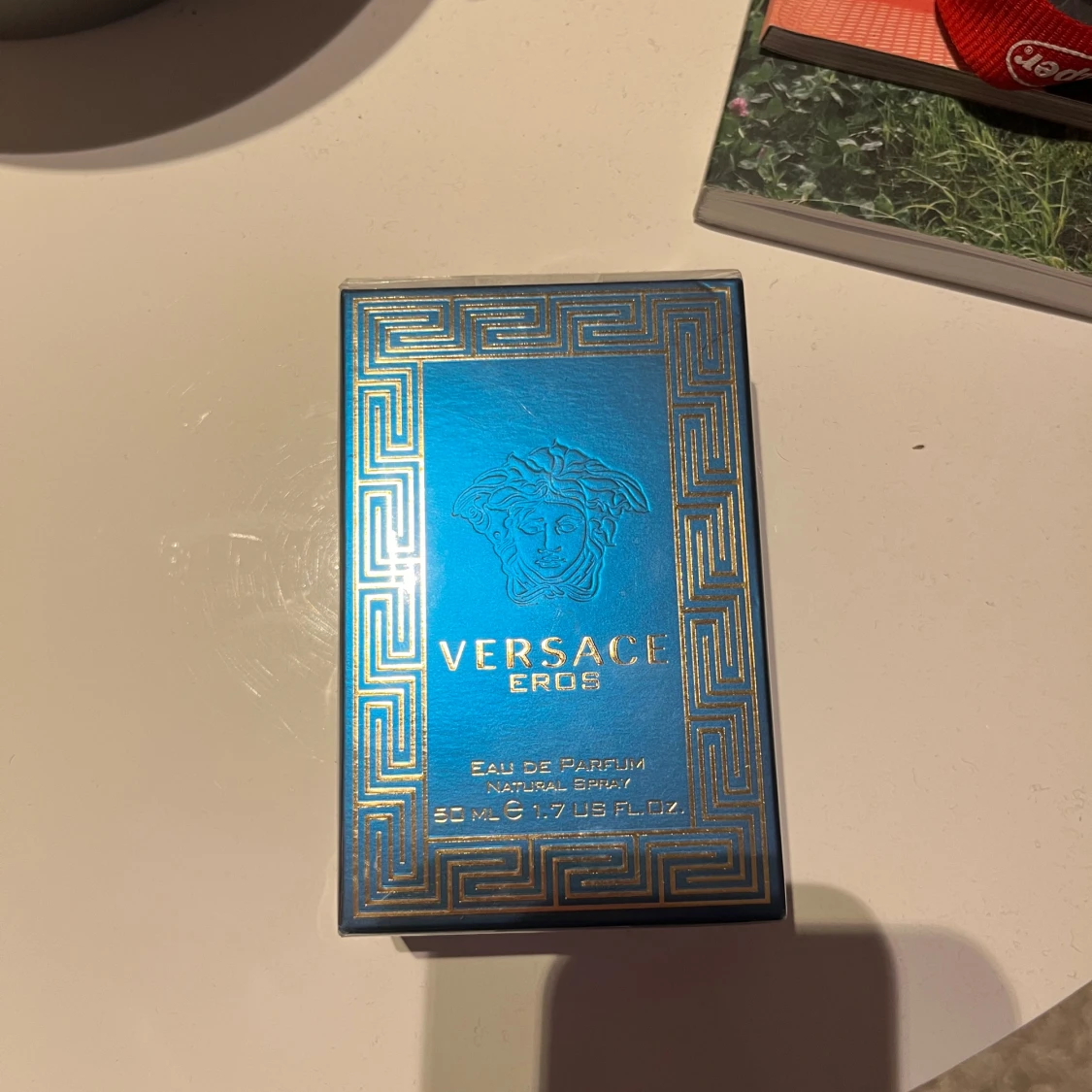 Oöppnad Versace Eros