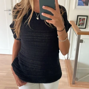 Filippa K tröja  - Knappt använd 