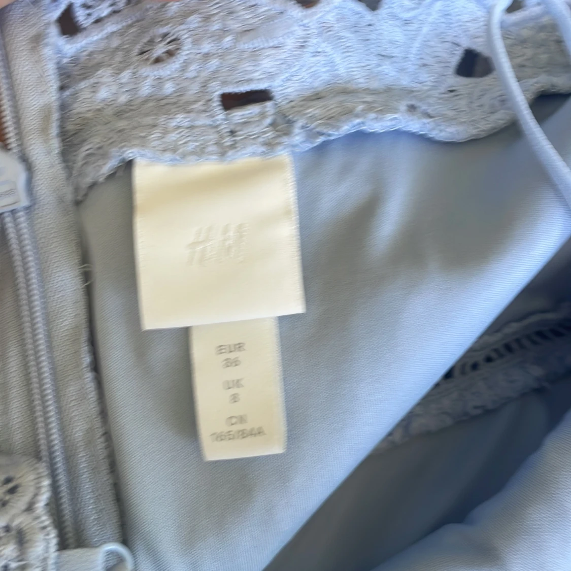 Ljusblå spets klänning - 91