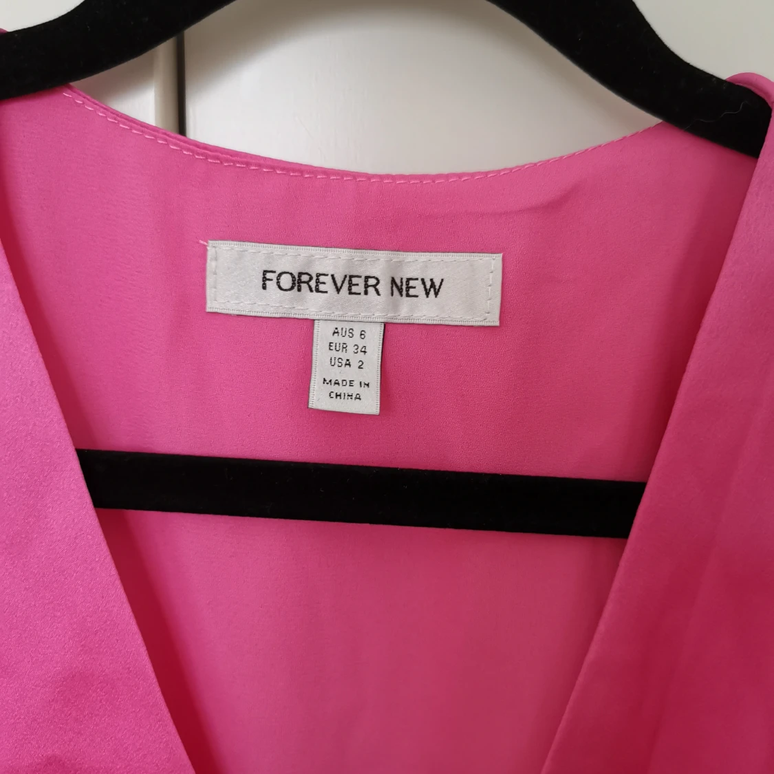 ForeverNew omlottklänning i silke - 91