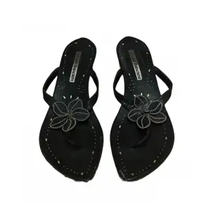 sandaler med liten klack från märket luciano barachini 💖använda en del men är i fint skick 💖
