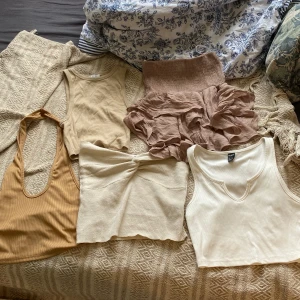 SOMMAR TOPPAR - collection som jag vill sälja i en bunt. inga defekter men inte min stil