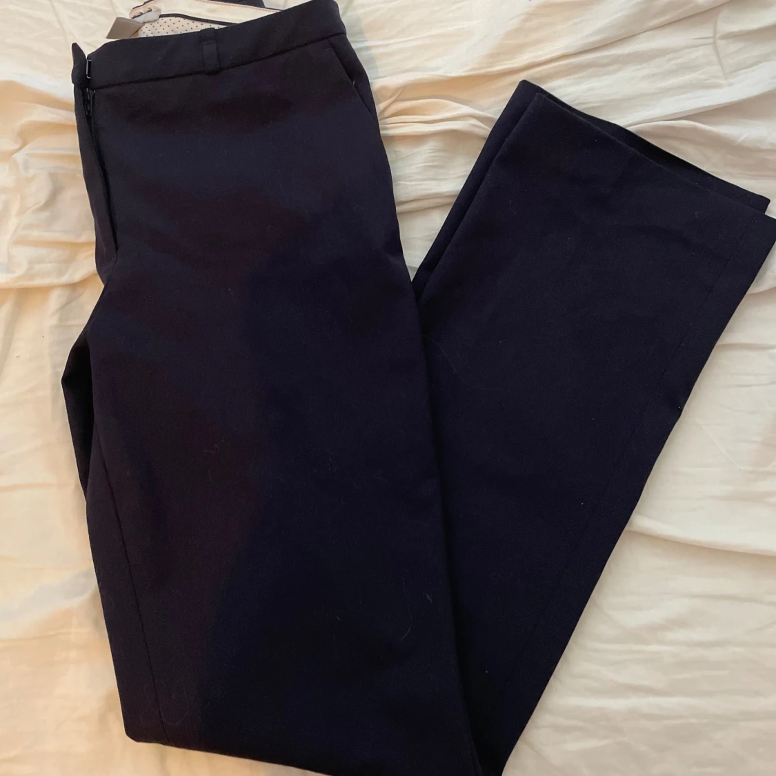 Lågmidjade utsvängda kostymbyxor  - 91