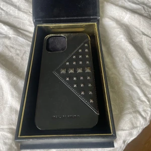 Ideal of sweden skal - Helt nytt skal från ideal of Sweden, till en 12 iphone PRO Max, nytt pris ca 700kr