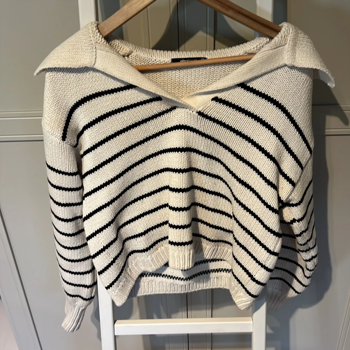 Stickad tröja 