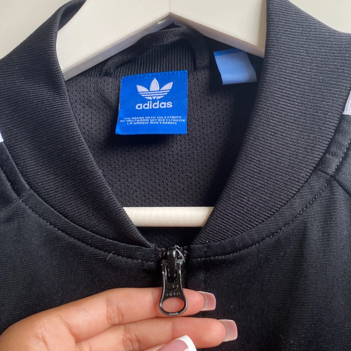 Svart Adidaskofta  - 91