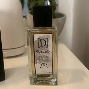 Parym - Divain parfym, aldrig använd