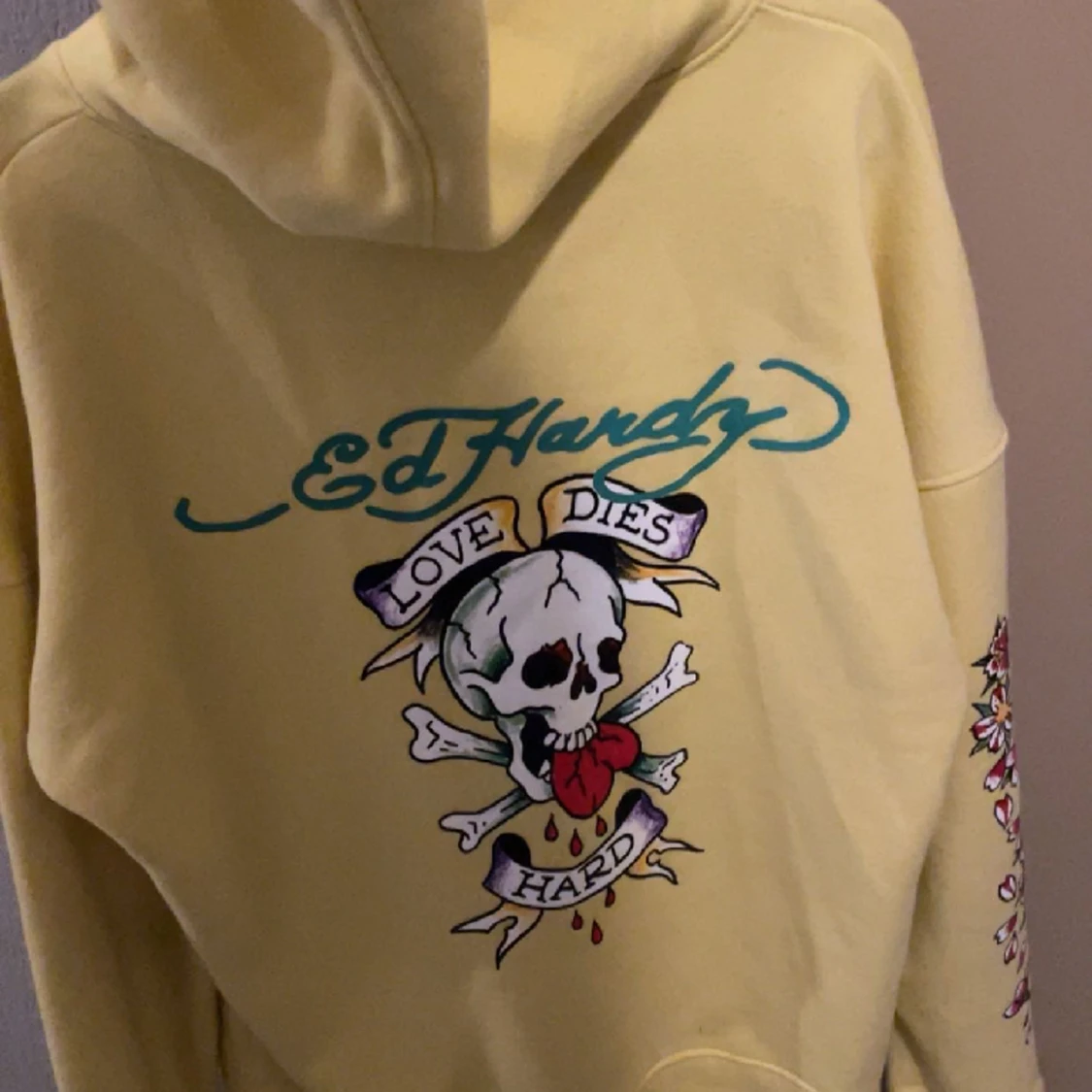 Ed hardy hoodie - 90