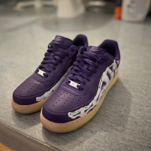 Nike airforce purple skeleton - Cond 9/10  Säljs då dom ej kommit till användning på ett bra tag  Pris kan diskuteras   