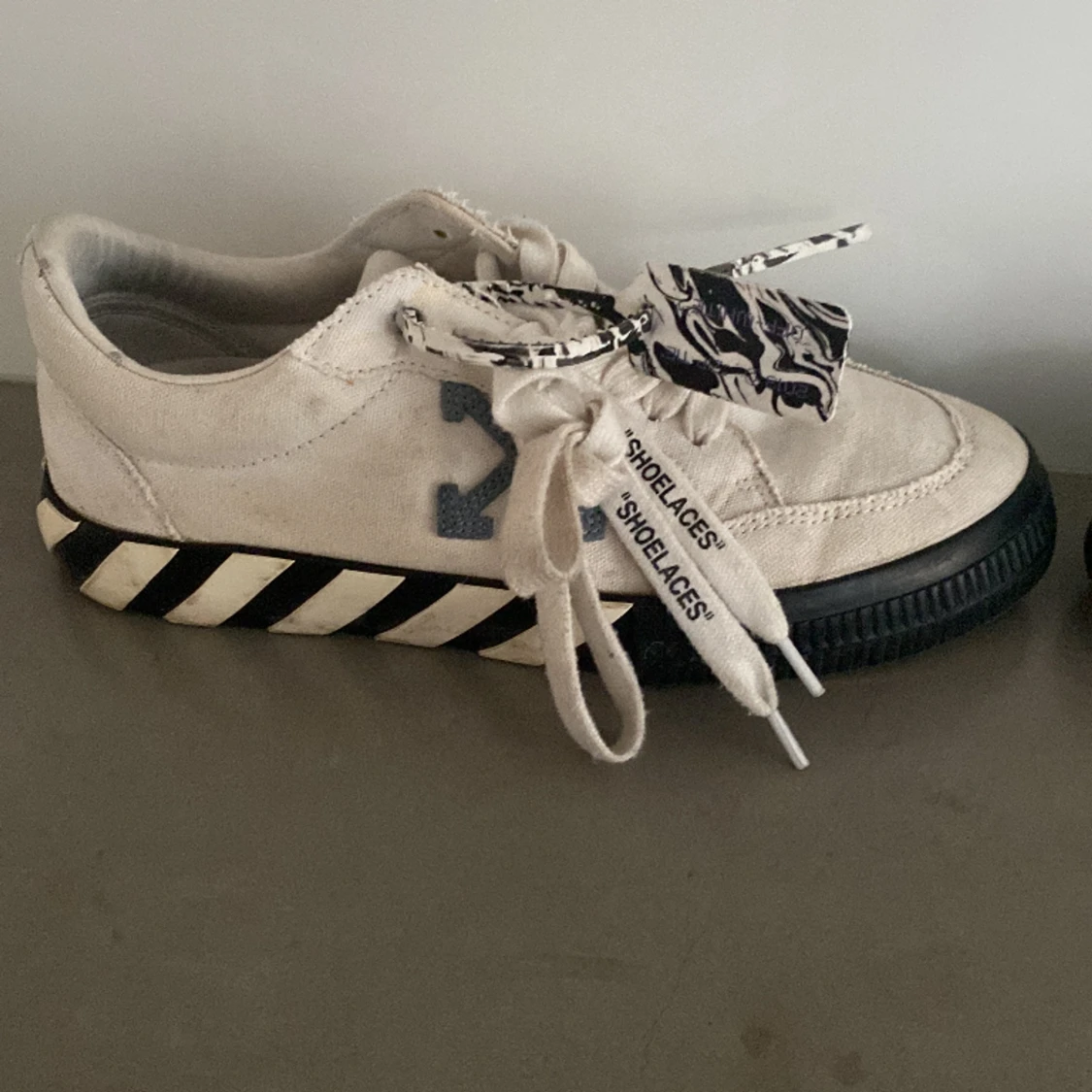 Off-White skor vulcanized  - 90