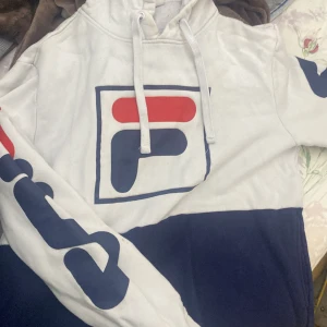 Tjock tröja  - Fila tröja 