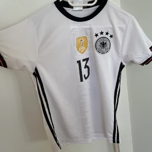 Tyskland Müller tröja 2014 - Producerad 2014 Lite använd  Meddela vid intresse