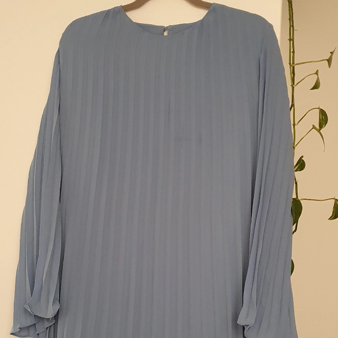 Ljusblå klänning - 90