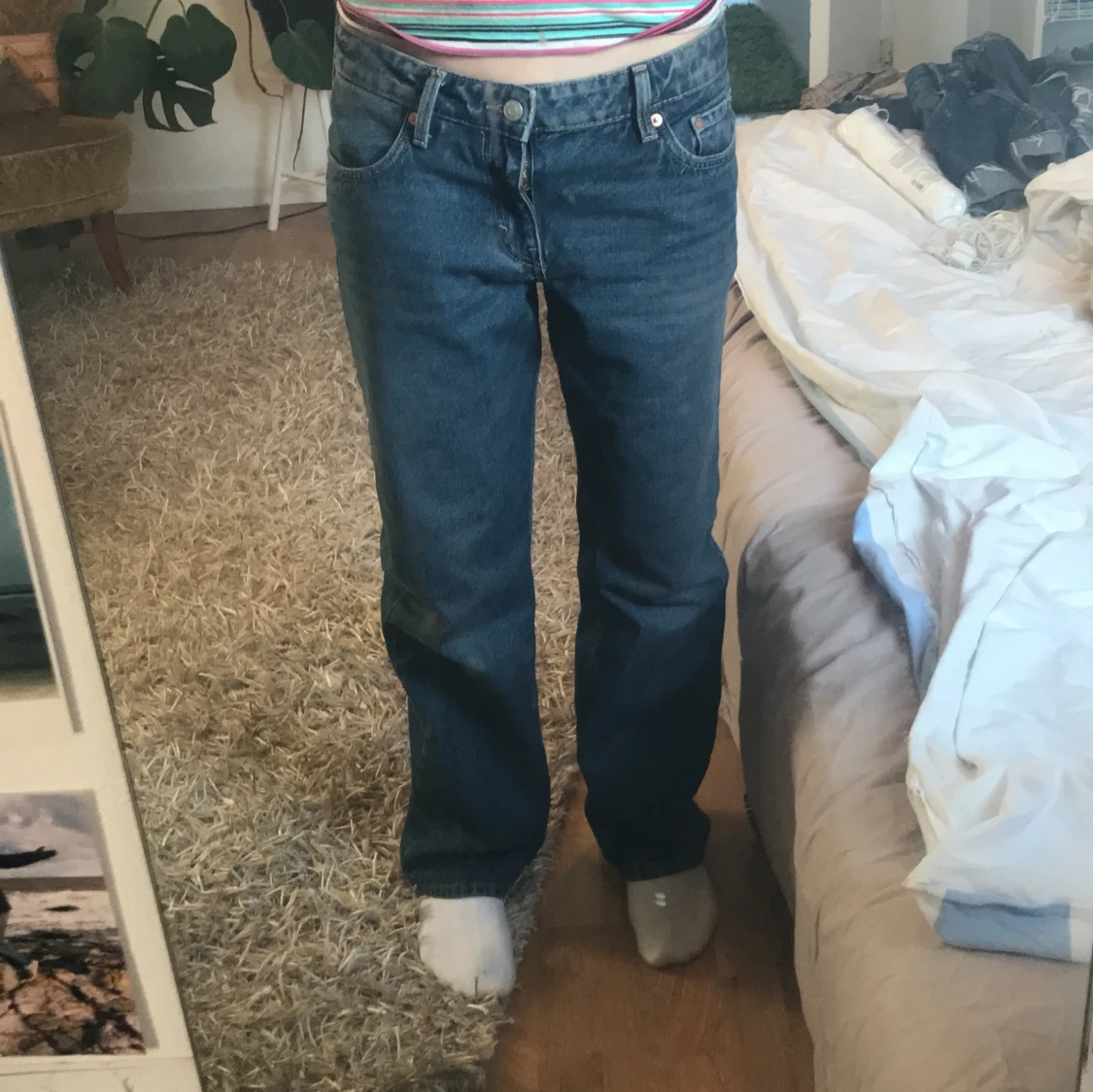 Low arrow jeans