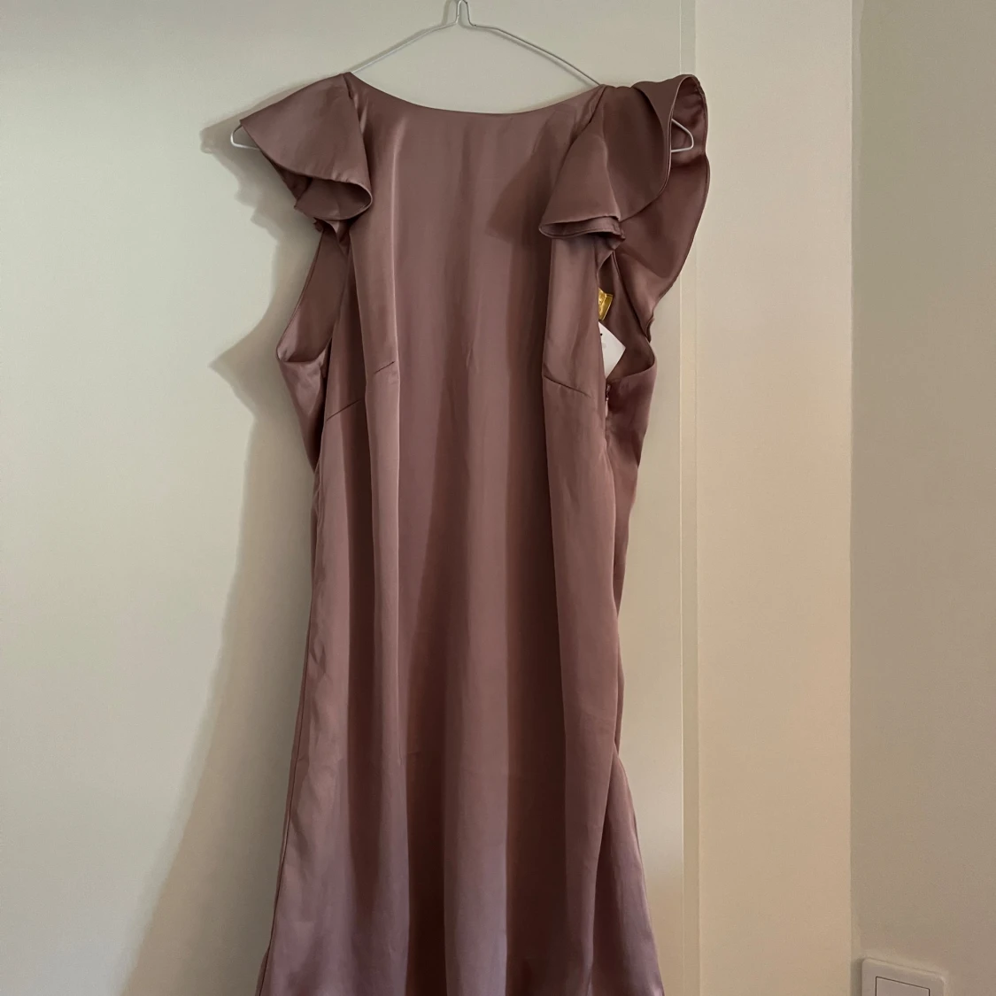 Satin klänning - 90