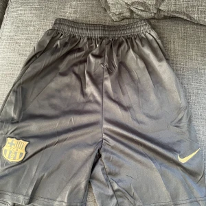Barca shorts  - Barca shorts knappt använda 