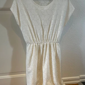 Klänning - Söt klänning i storlek s