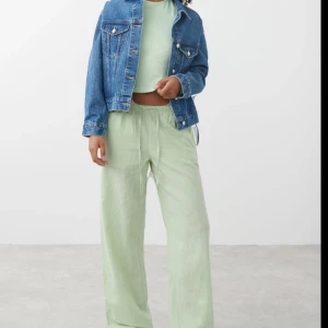 Gina tricot linnebyxer - Tall, bra längd för någon 173 (ish) eller längre.  