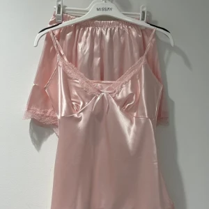 Pyjamas linne från missäy - Lappen sitter kvar, aldrig använd! Storlek M