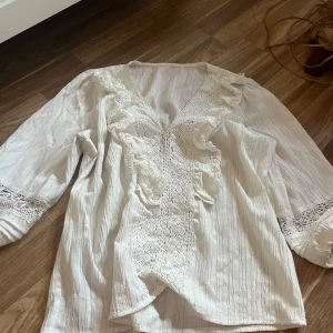 Fin blus  - Skit fin somrig blus 