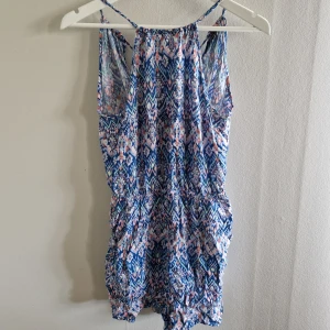 Jumpsuit - Storlek 38, bra skick. 
