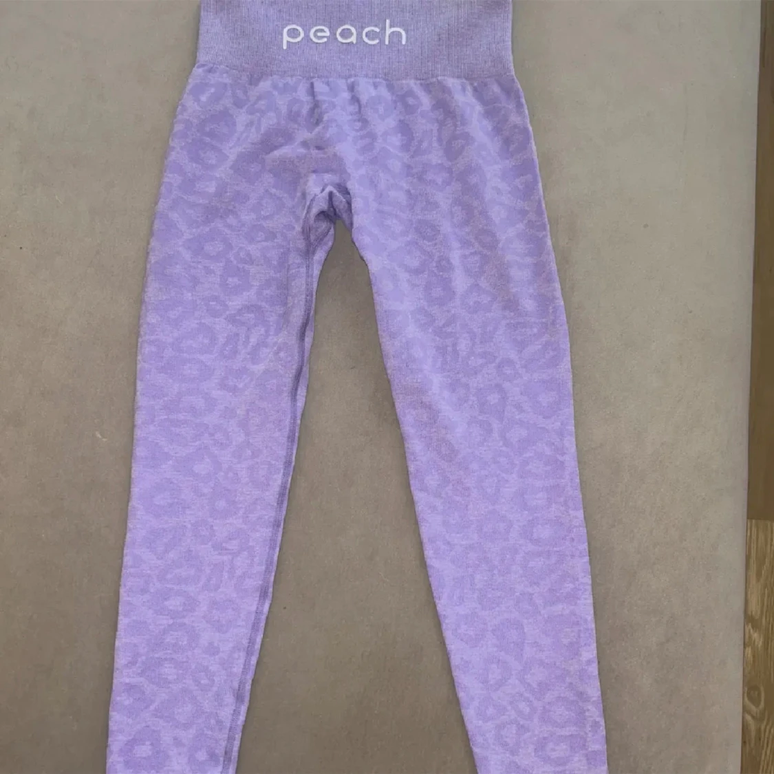 Peach tights - 90