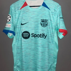 Barcelona 23/24  - Barcelonas tredje ställ från Champions League med en av de bästa unga spelarna just nu, Lamine Yamal, från säsongen han blommade ut.