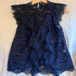 Zara spets topp - Superfin, nyskick använd en gång
