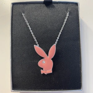 Playboy halsband - Säljer detta fina Playboy halsband, aldrig använt 