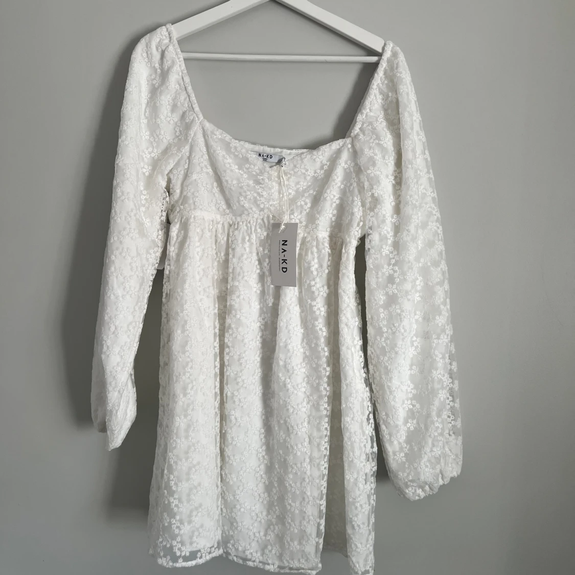 Vit klänning/ studentklänning  - 90