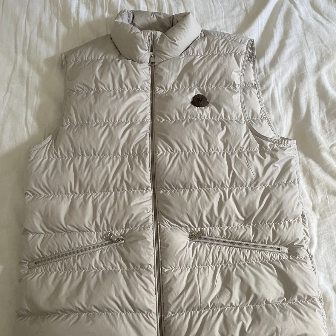 Moncler väst - 90