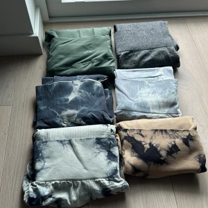 Tights  - 6st olika tränings tights, alla förutom dem gröna har sånt scrunch, strl M. Alla oanvända! Säljer för 150kr/st. Fråga om enskilda bilder om de önskas! 