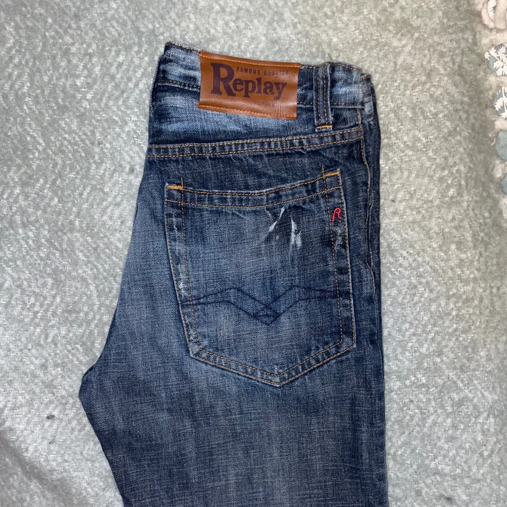Super snygga baggy Replay jeans, Med sliten look/wash, Storlek W29 L32, Ingen tecken på slitage, Priset ej hugget i sten, Skriv vid minsta fundering eller flet bilder, Mvh. Jeans & Byxor.