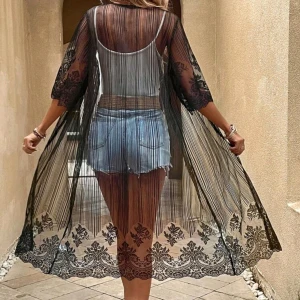 Cover-up att ha över bikinin - Oanvänd cover-up att ha på stranden över bikinin 🤩 Svart stl M. 