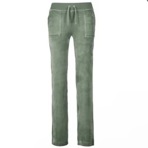 Juciy byxor❤️ - Hej jag säljer mina ljus gröna Juciy byxor då dom inte passar längre❤️storlek är xxs men passar typ på mig som är (166)❤️