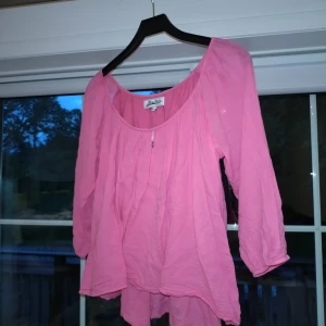 Rosa tunika i storlek 36 - Tunika i storlek 36