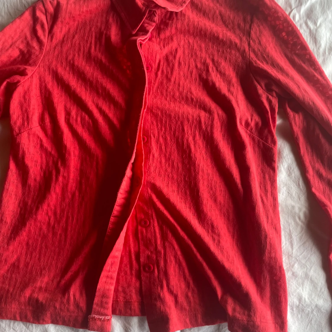 Röd skjorta från Who's Girl - 91