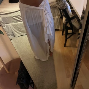 Superfin strandkjol från zara - Aldrig använd, endast testad. Lång i benen❤️