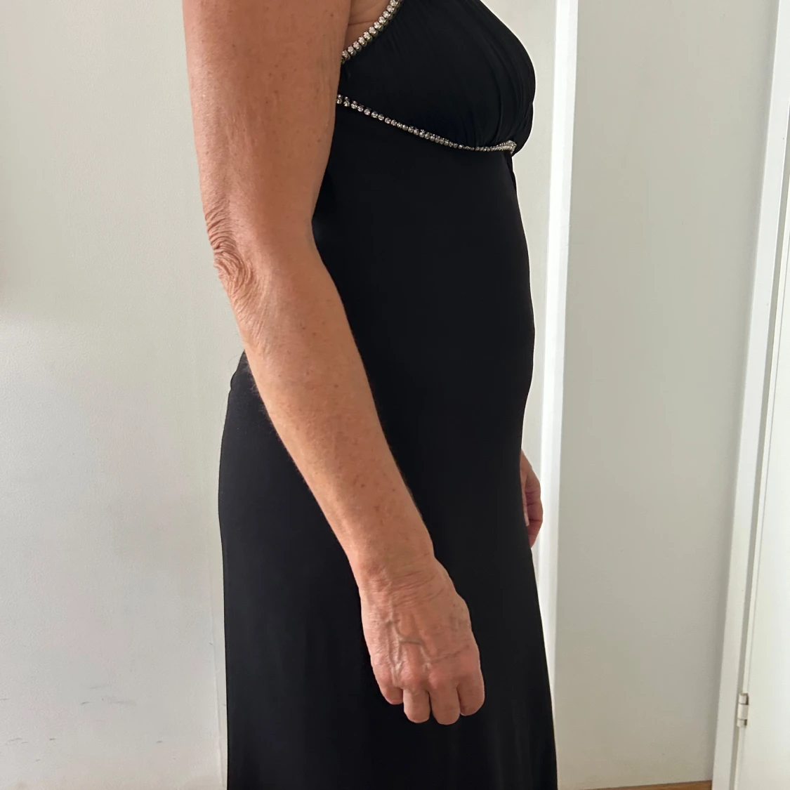 Svart långklänning från Bellissima Fashions - 93