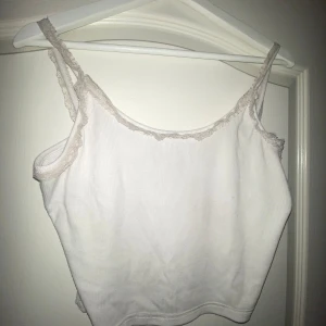 Vit topp🤍 - Vit topp bra skick