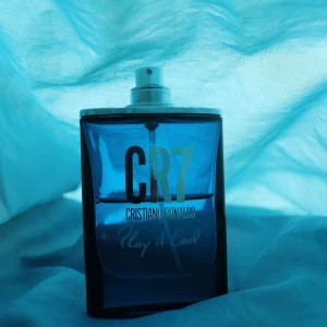 CR7 play it cool 5ml sample - 5ml sample. Priset är inklusive frakt 