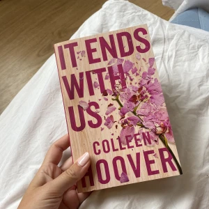It ends with us bok - Säljer denna populära boken av Colleen Hoover, It ends with us! En superbra bok som jag verkligen rekommendera att läsa