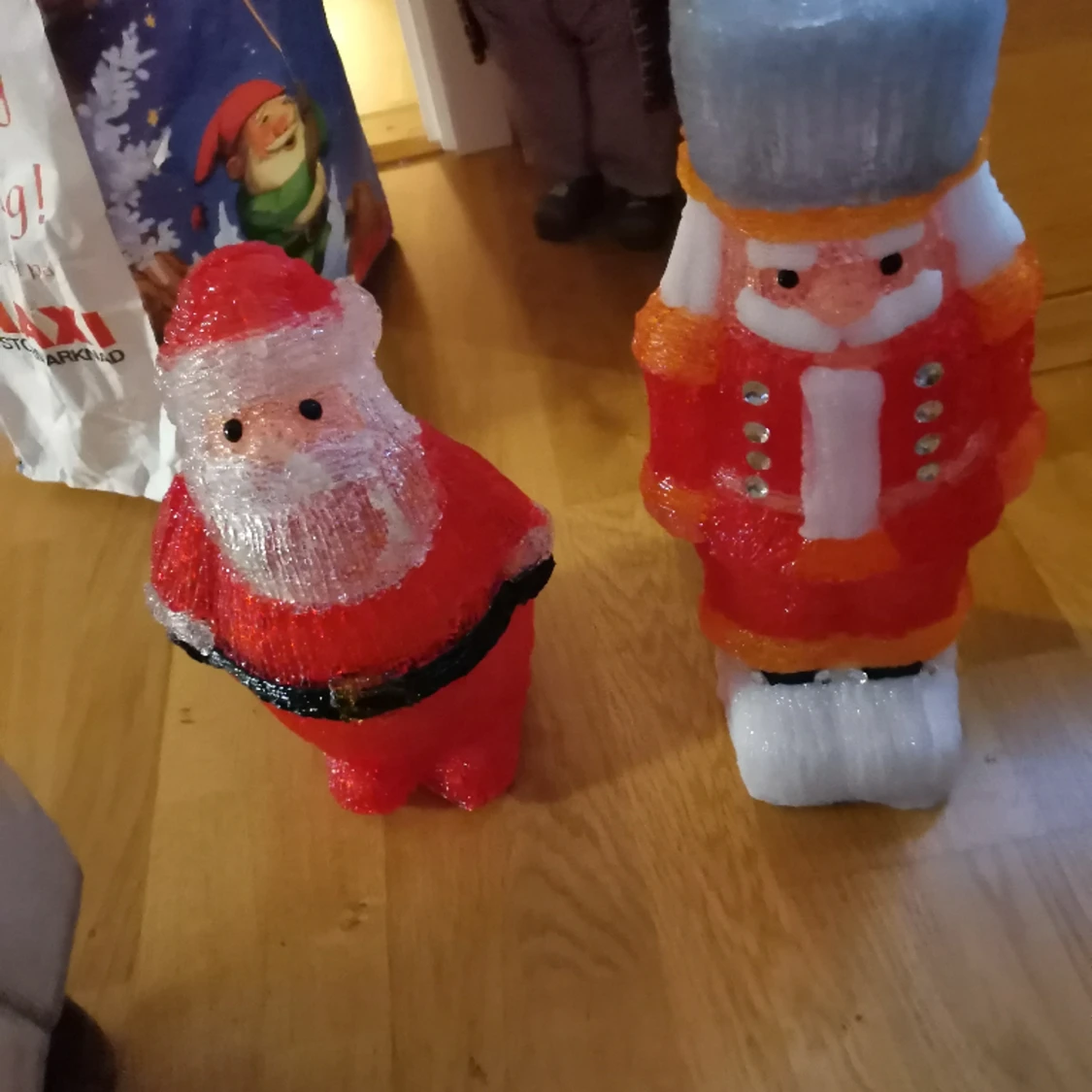 Trädgårdsfigurer tomtar