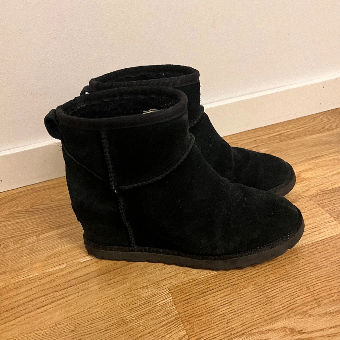 Uggs med klack  - 90